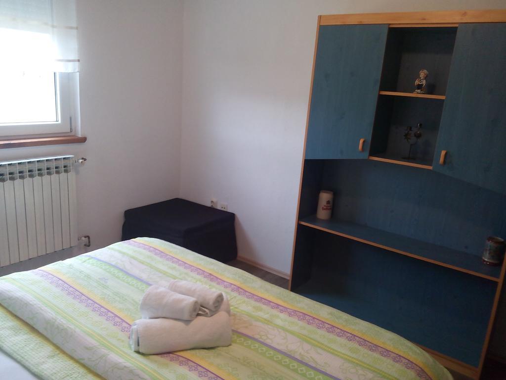 Apartments Zdravac อูมัค ภายนอก รูปภาพ