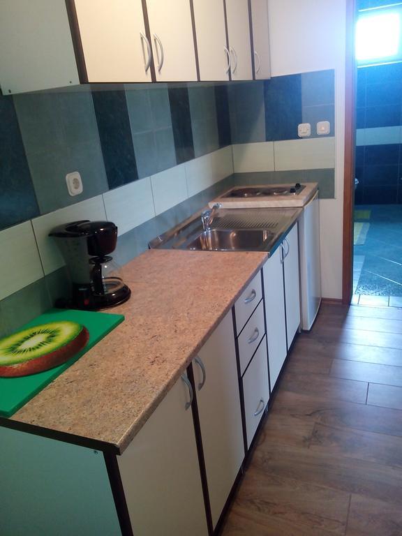 Apartments Zdravac อูมัค ภายนอก รูปภาพ