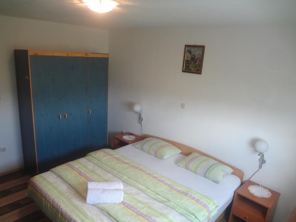 Apartments Zdravac อูมัค ภายนอก รูปภาพ